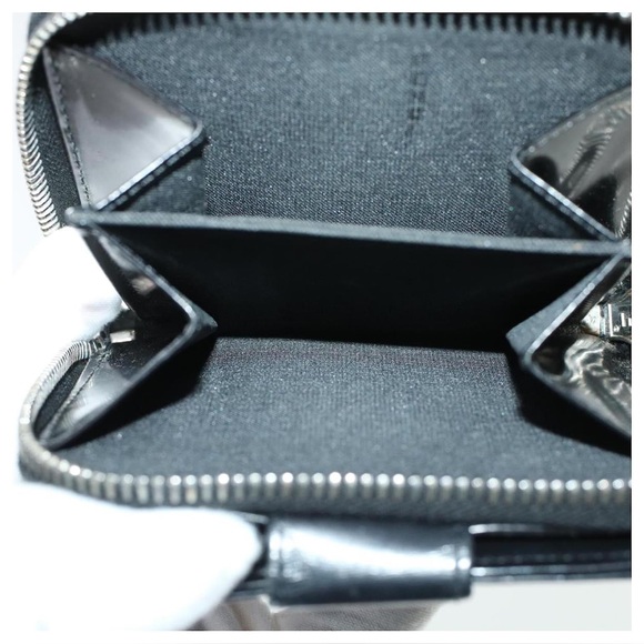 Vintage Fendi Bifold Patent Leather Wallet - Picture 15 of 16